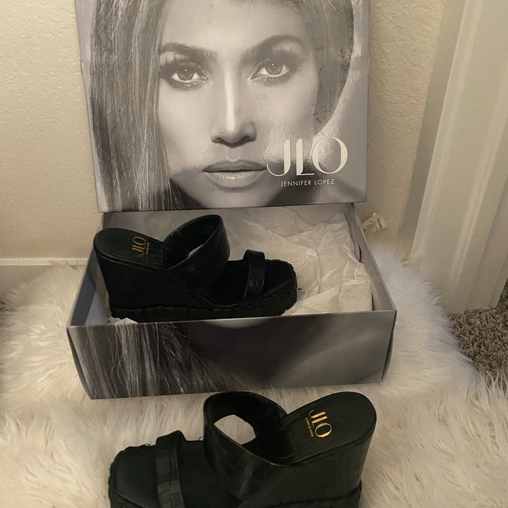 Jennifer Lopez wedges